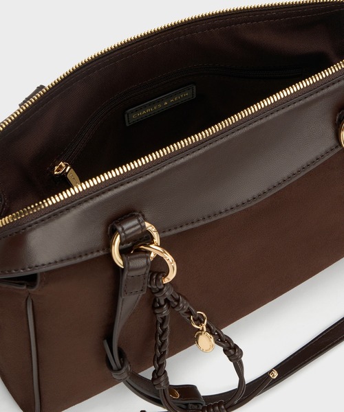 CHARLES & KEITH(チャールズ & キース)の「Haylen ヘイレン ブレイディドチャーム トートバッグ(トートバッグ・レディース・ブラウン系その他7・M)」の6枚目の写真