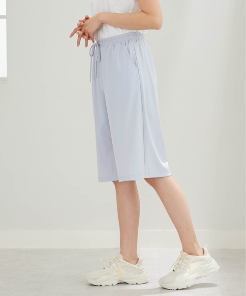 BELLUNA PLUS(ベルーナ)の「ヒンヤリ爽快!ゆったりハーフパンツ(その他パンツ・レディース・チャコール/サックスブルー・X-LARGE/MEDIUM/LARGE)」の12枚目の写真