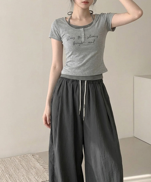 VIVID LADY(ビビッドレディー)の「ボーダー柄ホルタードッキング フェイクレイヤードトップス(Tシャツ/カットソー・レディース・グレー/アイボリー/ブラック/ライトブルー・FREE)」の16枚目の写真