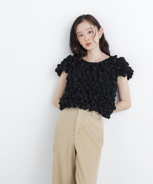 NATURAL BEAUTY BASIC（ナチュラルビューティーベーシック）の「バックリボンシャーリングブラウス（シャツ/ブラウス・レディース・オフホワイト/ブラック・FREE）」の5枚目の写真