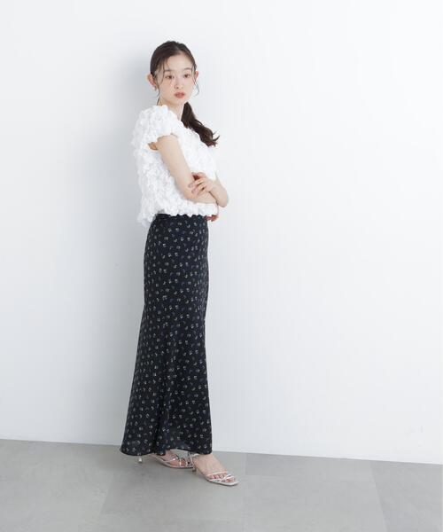 NATURAL BEAUTY BASIC（ナチュラルビューティーベーシック）の「バックリボンシャーリングブラウス（シャツ/ブラウス・レディース・オフホワイト/ブラック・FREE）」の16枚目の写真
