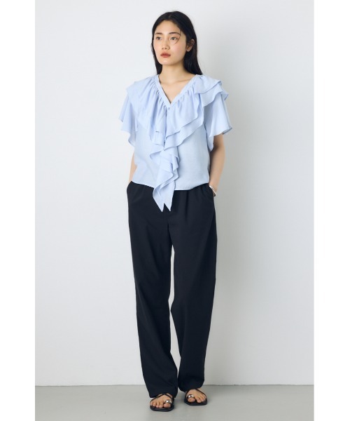 AZUL by moussy(アズールバイマウジー)の「【身長/サイズ別着用画像あり】イージーテーパードパンツ(スラックス・レディース・ベージュ/ブラック・MEDIUM/SMALL)」の5枚目の写真
