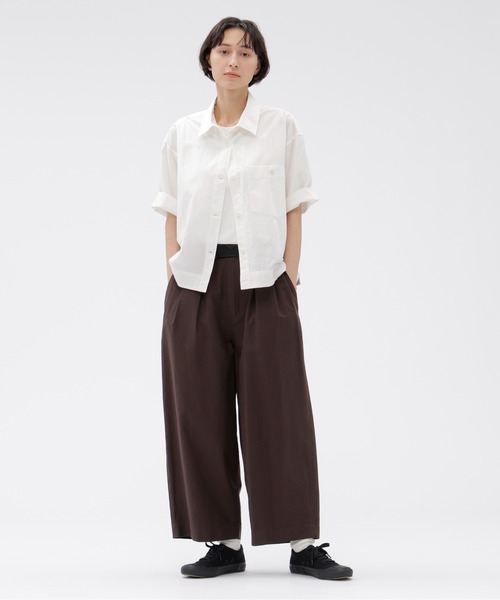MHL.(エムエイチエル)の「LIGHTWEIGHT COTTON NYLON TWILL(その他パンツ・レディース・ボルドー/ブラック・1/0/3/2)」の7枚目の写真