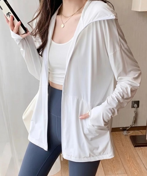 yuue' ( wear )（ユーイ）の「指穴付きラッシュガード長袖パーカー/UVカットフーディー（パーカー・レディース・ブラック/グレー/ホワイト・FREE）」の12枚目の写真