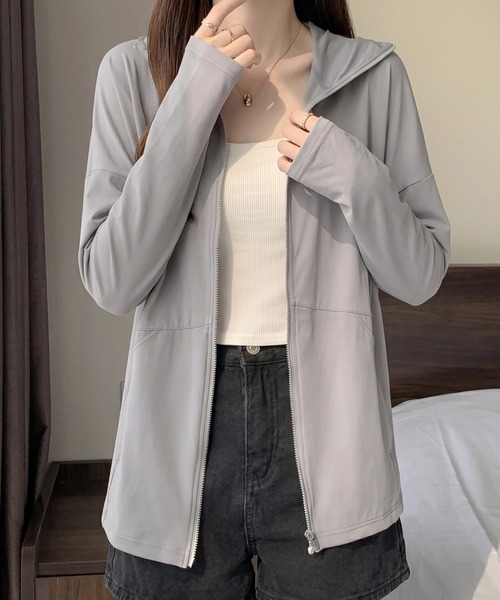 yuue' ( wear )（ユーイ）の「指穴付きラッシュガード長袖パーカー/UVカットフーディー（パーカー・レディース・ブラック/グレー/ホワイト・FREE）」の5枚目の写真