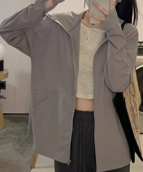 yuue' ( wear )（ユーイ）の「指穴付きラッシュガード長袖パーカー/UVカットフーディー（パーカー・レディース・ブラック/グレー/ホワイト・FREE）」の11枚目の写真