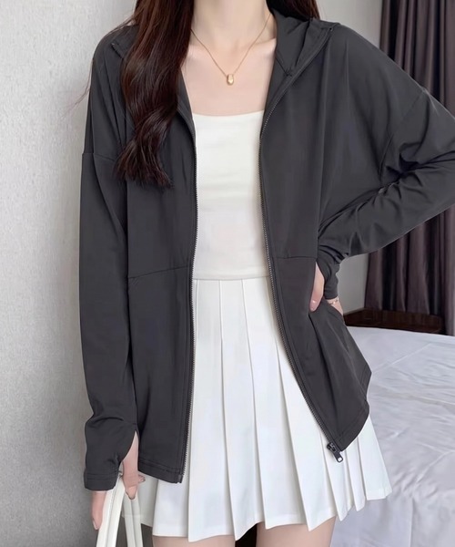 yuue' ( wear )（ユーイ）の「指穴付きラッシュガード長袖パーカー/UVカットフーディー（パーカー・レディース・ブラック/グレー/ホワイト・FREE）」の17枚目の写真
