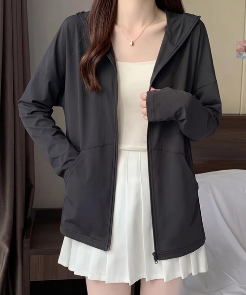 yuue' ( wear )（ユーイ）の「指穴付きラッシュガード長袖パーカー/UVカットフーディー（パーカー・レディース・ブラック/グレー/ホワイト・FREE）」の6枚目の写真