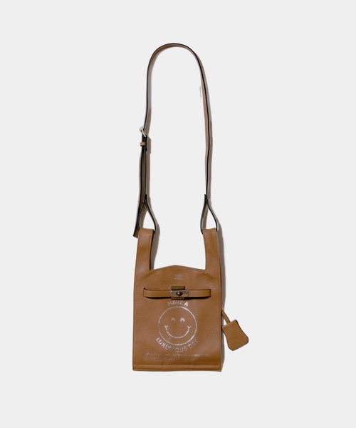 beautiful people(ビューティフルピープル)の「gratitude market shoulder bag(ショルダーバッグ・レディース・ブラック/グレー/グレイッシュベージュ/キャメル・FREE)」の4枚目の写真