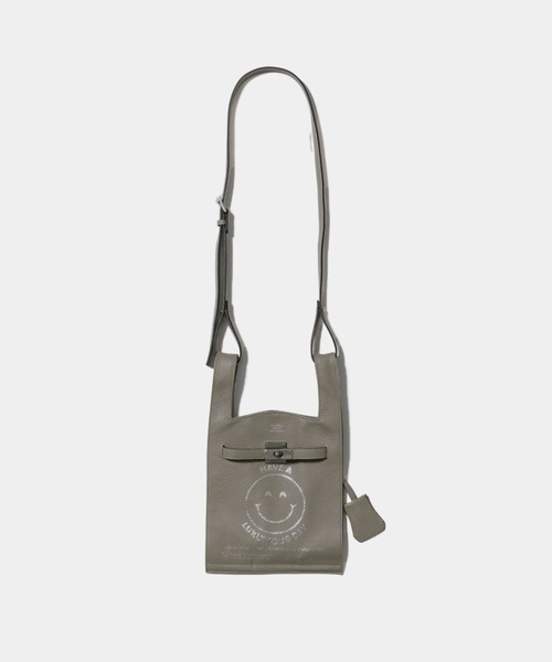 beautiful people(ビューティフルピープル)の「gratitude market shoulder bag(ショルダーバッグ・レディース・ブラック/グレー/グレイッシュベージュ/キャメル・FREE)」の2枚目の写真