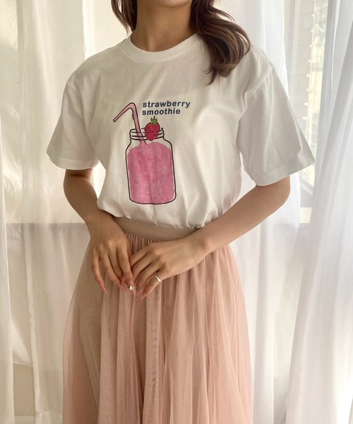 etta(エタ)の「ストロベリースムージー半袖Tシャツ(Tシャツ/カットソー・レディース・ホワイト・MEDIUM)」の1枚目の写真