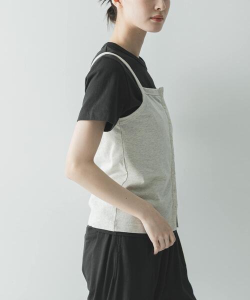 ONIT(オニット)の「『別注』onit×URBAN RESEARCH キャミソールトップス(キャミソール・レディース・オートミール/ブラック/ラベンダー・2/1)」の20枚目の写真