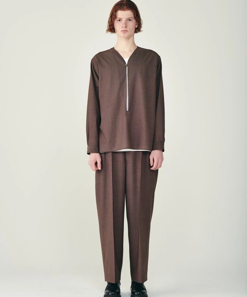markaware(マーカウェア)の「【marka/マーカ】2/72ウール強撚トロピカル / ワンタックワイドトラウザーズ / ONE TUCK WIDE TROUSERS(スラックス・メンズ・ブラウン/グレー・1/2)」の8枚目の写真