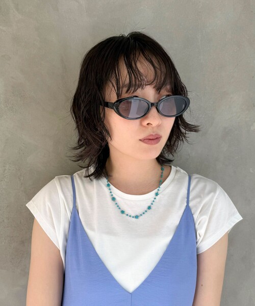 fredy emue(フレディエミュ)の「ブラックオーバルサングラス(サングラス・レディース・ブラック・FREE)」の3枚目の写真