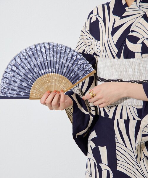 Whim Gazette(ウィムガゼット)の「扇子(和装小物・レディース・ネイビー/ベージュ・FREE)」の2枚目の写真