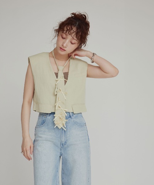 W:Huku（フーク）の「【W:Huku / ドライタッチツイル】ノーカラー ショート ベスト / Dry-Touch Twill No-Collar Short Vest（ベスト・レディース・ブラック/ベージュ・FREE）」の11枚目の写真