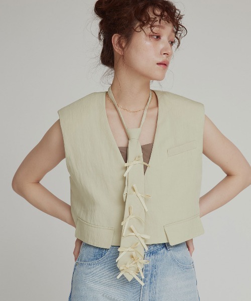 W:Huku（フーク）の「【W:Huku / ドライタッチツイル】ノーカラー ショート ベスト / Dry-Touch Twill No-Collar Short Vest（ベスト・レディース・ブラック/ベージュ・FREE）」の17枚目の写真