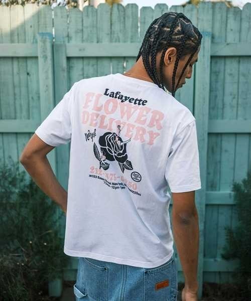LFYT(エルエフワイティー)の「LFYT ラファイエット【Lafayette】- 半袖Tシャツ【FLOWER DELIVERY TEE LS260114】(Tシャツ/カットソー・メンズ・イエロー/チャコール/ホワイト・X-LARGE/LARGE/MEDIUM/XX-LARGE/SMALL)」の1枚目の写真