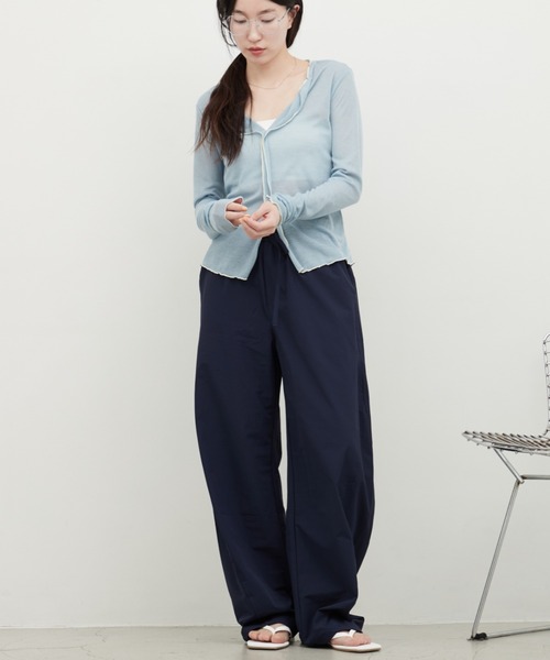 OFROOM(オフルーム)の「Nylon Curve Pants|ナイロンカーブパンツ(その他パンツ・レディース・ブルー/ネイビー/ブラック/ホワイト・MEDIUM/SMALL)」の4枚目の写真
