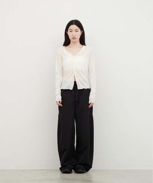 OFROOM(オフルーム)の「Nylon Curve Pants|ナイロンカーブパンツ(その他パンツ・レディース・ブルー/ネイビー/ブラック/ホワイト・MEDIUM/SMALL)」の14枚目の写真