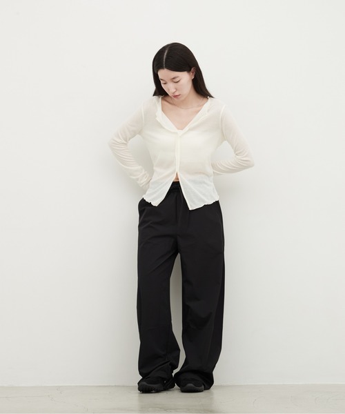 OFROOM(オフルーム)の「Nylon Curve Pants|ナイロンカーブパンツ(その他パンツ・レディース・ブルー/ネイビー/ブラック/ホワイト・MEDIUM/SMALL)」の16枚目の写真