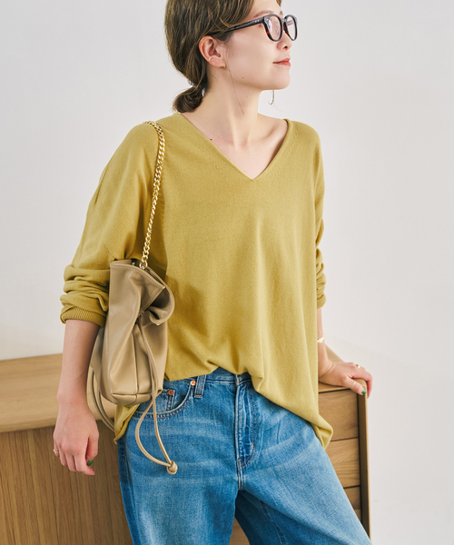 Spick & Span(スピックアンドスパン)の「《全新色 / 追加》コットンバルキーヤーンルーズVネックプルオーバー(ニット/セーター・レディース・ネイビー/モカ/マスタード・FREE)」の1枚目の写真
