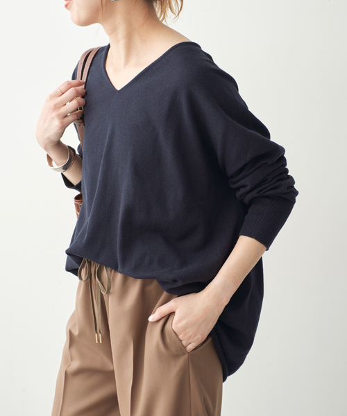 Spick & Span(スピックアンドスパン)の「《全新色 / 追加》コットンバルキーヤーンルーズVネックプルオーバー(ニット/セーター・レディース・ネイビー/モカ/マスタード・FREE)」の22枚目の写真