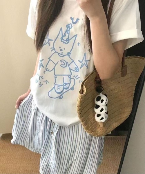 AsRiRe(アスリレイ)の「ドローイングエンジェルプリントTシャツ(Tシャツ/カットソー・レディース・ホワイト/ブラック・M)」の3枚目の写真