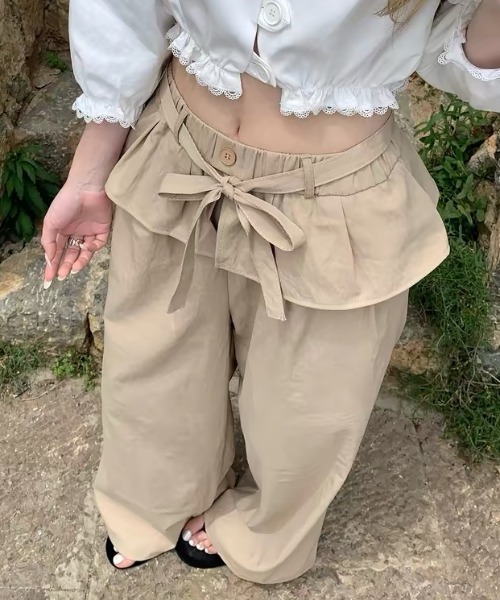 Vipoa(ヴィポア)の「Frill layered relaxy pants(その他パンツ・レディース・ベージュ/ホワイト/チャコールグレー/ライトベージュ・FREE)」の11枚目の写真