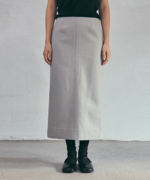 OURNOSTALGIA(アワー ノスタルジア)の「tweed pencil long skirt_Light gray(O25-SK15)(スカート・レディース・ライトグレー・MEDIUM/SMALL)」の4枚目の写真