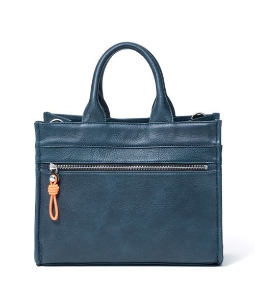 MANIUNO(マニウノ)の「MANIUNO(マニウノ) Oil leather レザースクエアミニトート(M)(トートバッグ・メンズ・ネイビー/ブラック・FREE)」の2枚目の写真