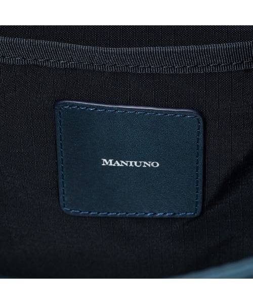MANIUNO(マニウノ)の「MANIUNO(マニウノ) Oil leather レザースクエアミニトート(M)(トートバッグ・メンズ・ネイビー/ブラック・FREE)」の22枚目の写真