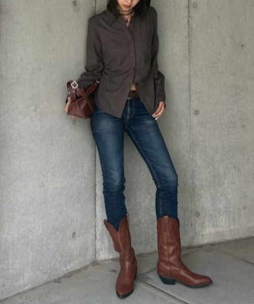 MOUSSY(マウジー)の「【26年AW新作】WAIST FIT シャツ(シャツ/ブラウス・レディース・ブルー系その他/ブルー/ホワイト/ブラウン系その他・FREE)」の6枚目の写真