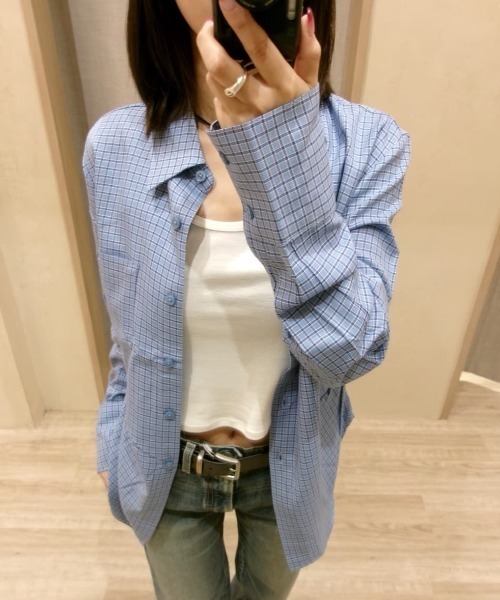 MOUSSY(マウジー)の「【26年AW新作】WAIST FIT シャツ(シャツ/ブラウス・レディース・ブルー系その他/ブルー/ホワイト/ブラウン系その他・FREE)」の13枚目の写真