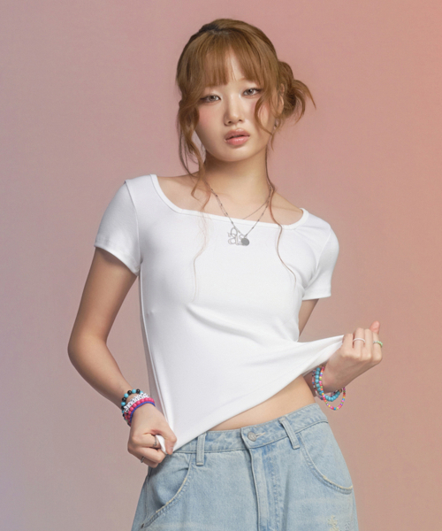 ASON(アズオン)の「SQUARE LINE TEE / WHITE(Tシャツ/カットソー・レディース・その他・FREE)」の1枚目の写真