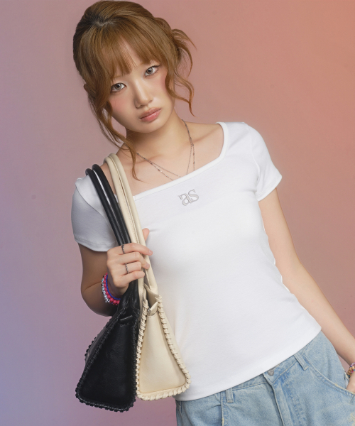 ASON(アズオン)の「SQUARE LINE TEE / WHITE(Tシャツ/カットソー・レディース・その他・FREE)」の8枚目の写真