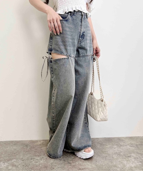INGNI(イング)の「サイドスリットリボンデニムワイドパンツ(デニムパンツ・レディース・グレー/ブルー系その他・S/M)」の1枚目の写真