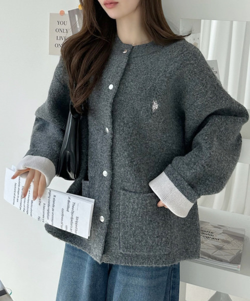 U.S. POLO ASSN.(ユーエスポロアッスン)の「【Ada.別注 U.S. POLO ASSN.】 バイカラー デザイン ニット コーディガン(カーディガン/ボレロ・レディース・グレー/グレイッシュベージュ/ブラック・S/M)」の7枚目の写真