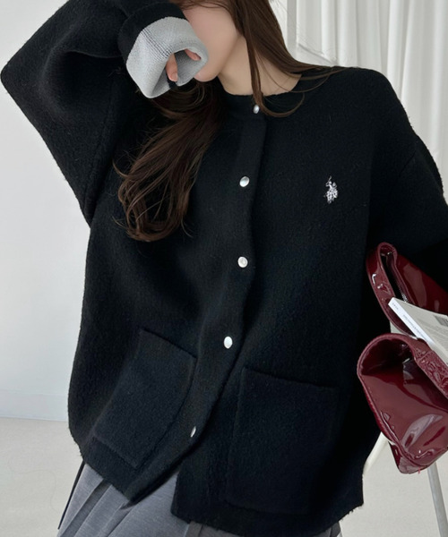 U.S. POLO ASSN.(ユーエスポロアッスン)の「【Ada.別注 U.S. POLO ASSN.】 バイカラー デザイン ニット コーディガン(カーディガン/ボレロ・レディース・グレー/グレイッシュベージュ/ブラック・S/M)」の14枚目の写真