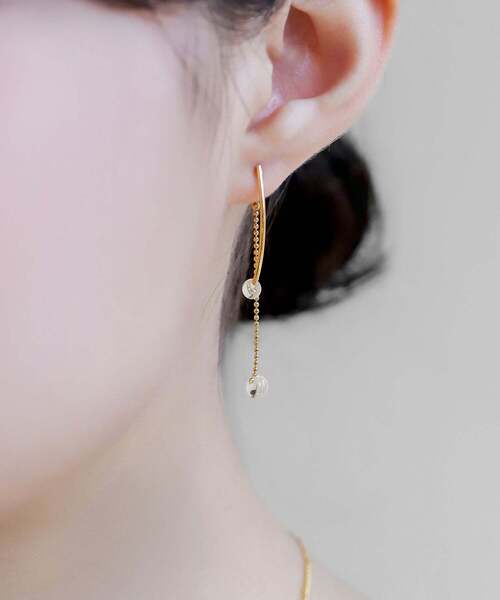 ANEMONE(アネモネ)の「クリアドロップ×チェーンバックキャッチピアス(ピアス(両耳用)・レディース・ゴールド/シルバー・FREE)」の6枚目の写真