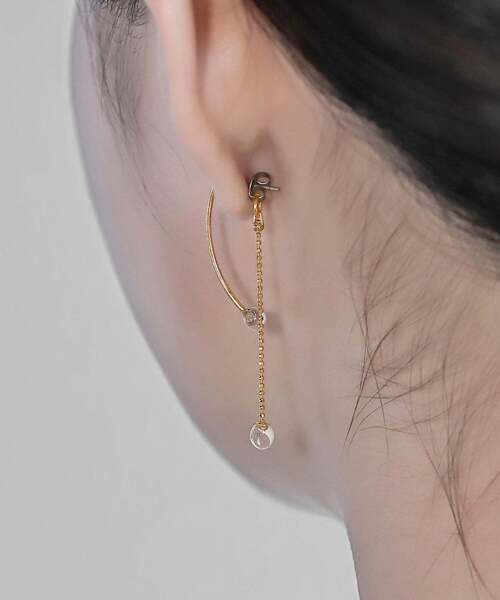 ANEMONE(アネモネ)の「クリアドロップ×チェーンバックキャッチピアス(ピアス(両耳用)・レディース・ゴールド/シルバー・FREE)」の8枚目の写真