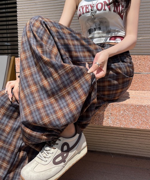 FLINEA(フリネア)の「チェック柄配色バルーンパンツ(その他パンツ・レディース・ブラウン/ブラック/イエロー・FREE)」の8枚目の写真