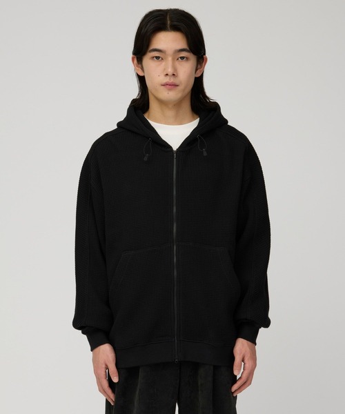 Snow Peak(スノーピーク)の「Snow Peak / Heavyweight Waffle Zip Parka ヘビーウェイト ワッフルジップパーカー(パーカー・メンズ・チャコール/ダークブラウン/ブラック・S/M/L/XL)」の2枚目の写真