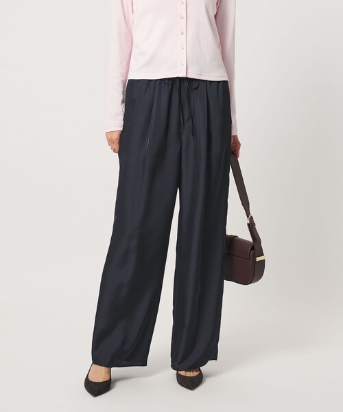 UNITED ARROWS(ユナイテッドアローズ)の「シルクライク イージーパンツ ‐ウォッシャブル‐(その他パンツ・レディース・その他1/ネイビー・36/38)」の4枚目の写真