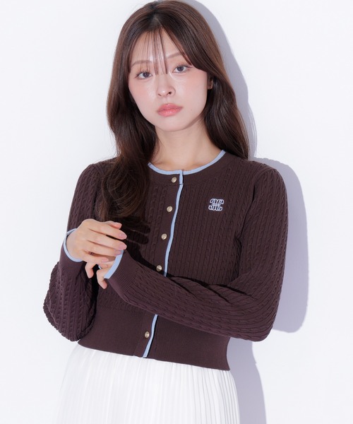 JILL by JILL STUART(ジルバイジルスチュアート)の「ミニケーブルカーディガン(ニット/セーター・レディース・ブラウン/レッド/ホワイト/ネイビー・FREE)」の20枚目の写真