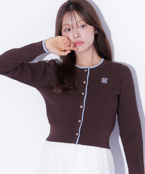 JILL by JILL STUART(ジルバイジルスチュアート)の「ミニケーブルカーディガン(ニット/セーター・レディース・ブラウン/レッド/ホワイト/ネイビー・FREE)」の21枚目の写真