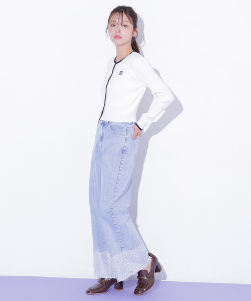 JILL by JILL STUART(ジルバイジルスチュアート)の「ミニケーブルカーディガン(ニット/セーター・レディース・ブラウン/レッド/ホワイト/ネイビー・FREE)」の11枚目の写真