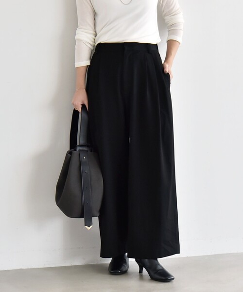 quaranciel(カランシエル)の「quaranciel:〈洗濯機可能〉2タック 起毛 ワイド パンツ(その他パンツ・レディース・チャコールグレー/ライトグレー/ブラック/グレー・40/38)」の1枚目の写真