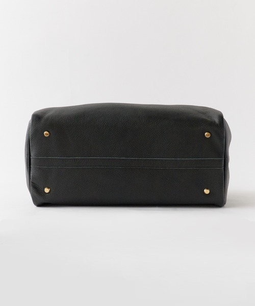 YOUNG&OLSEN The DRYGOODS STORE（ヤングアンドオルセン）の「YOUNG & OLSEN/ヤングアンドオルセン EMBOSSED LEATHER D BOSTON M ボストンバッグ 秋 秋服 2026年秋冬（ボストンバッグ・レディース・ブラック・FREE）」の2枚目の写真