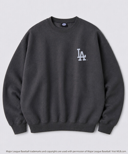 FREAK'S STORE(フリークスストア)の「限定展開 Mickey×Dodgers 別注 ビックシルエット クルーネック スウェット(スウェット・メンズ・ネイビー/チャコールグレー/グレー・MEDIUM/LARGE/SMALL)」の11枚目の写真
